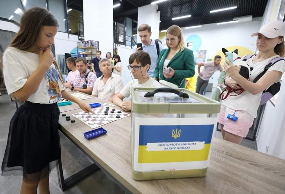 Гра у шашки за донати для ЗСУ: 11-річна чемпіонка світу проведе благодійний турнір