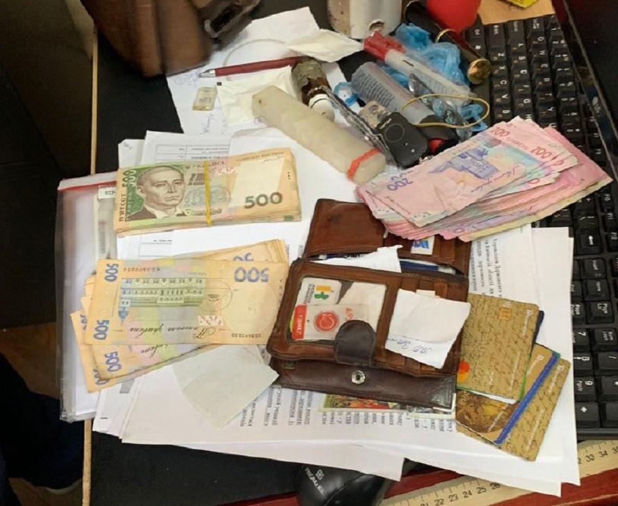 Займався здирництвом за вилов риби у Дніпрі: затримали посадовця  Держрибгоспу