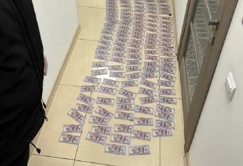 Пропонували призовникам втікати за кордон: СБУ затримала депутата ОПЗЖ та керівника філії столичного банку