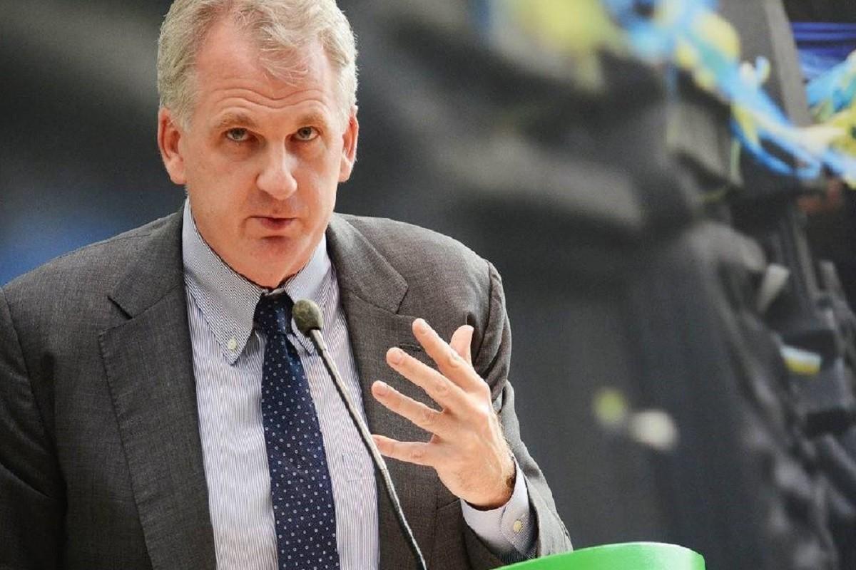 Американський історик Тімоті Снайдер допоміг атлетам зібрати на «Ловця шахедів»