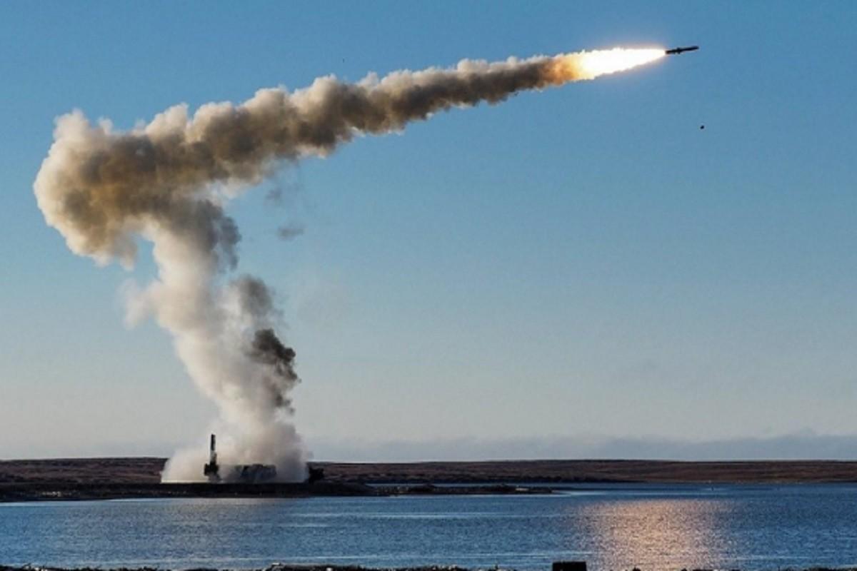Відома причина повітряної атаки ворога по Києву саме трьома хвилями