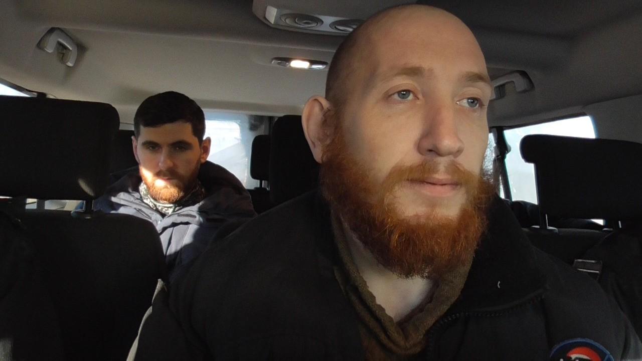 Імітували розстріл цивільних та обкрадали будинки на Київщині: полоненому окупанту та його командиру повідомлено про підозру