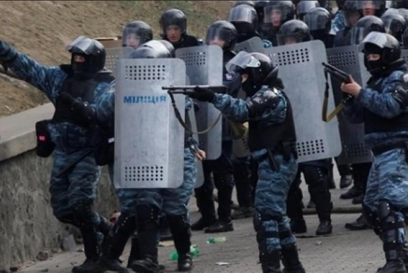 Екскомандира роти київського “Беркута” заочно судитимуть за розстріли активістів Майдану