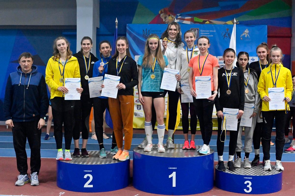 Легкоатлети зібрали майже 50 тис грн для ЗСУ на зимовому чемпіонаті України