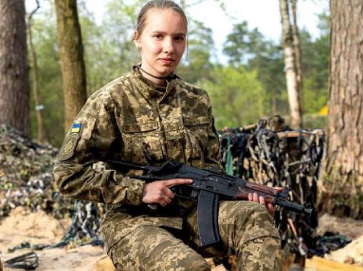 Жінка на війні: залишила ветеринарну клініку в Ірпені та поїхала воєнним лікарем на фронт