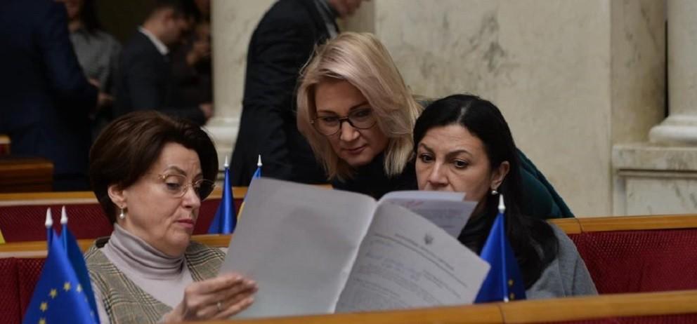 У «Євросолідарності» знайшли джерела для повернення доплат військовим