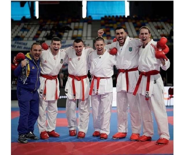 Чоловіча збірна України з карате вперше побореться за золото ЧЄ