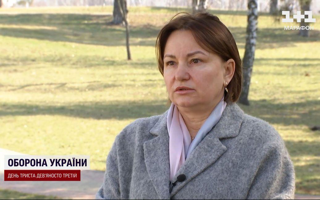 Директорка школи з російським паспортом хоче поновитися на посаді: батьки обурені