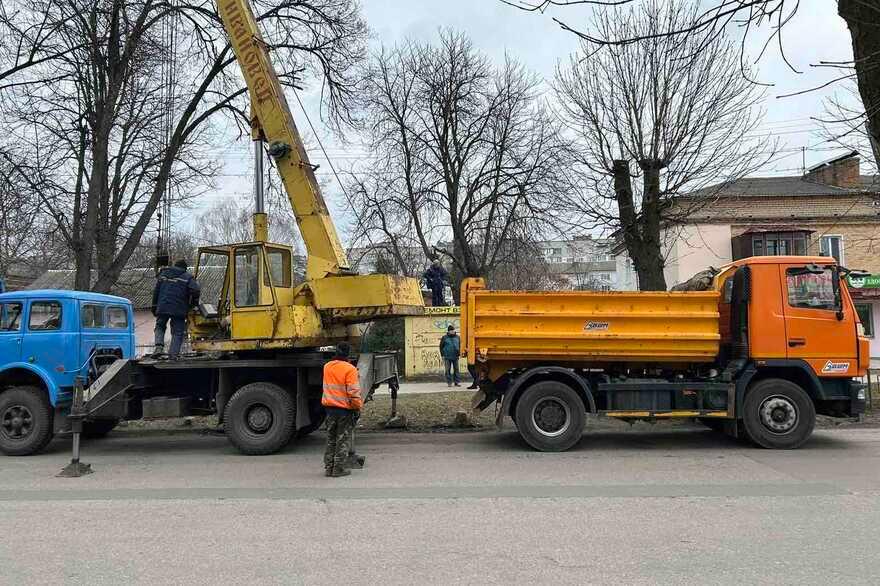 На Київщині демонтували декілька споруд