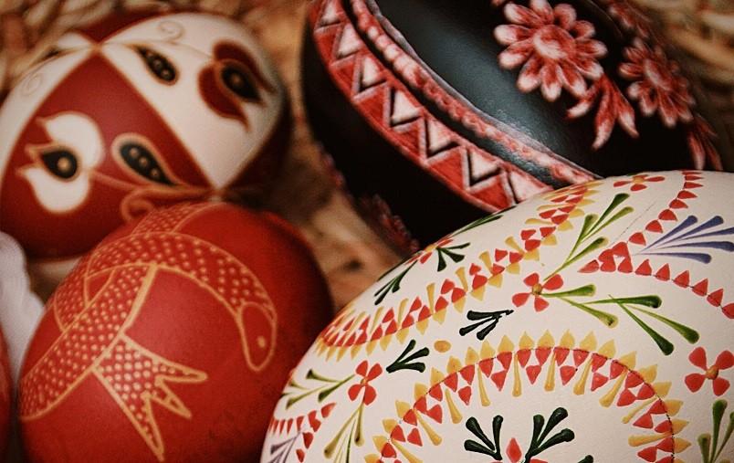 Заняття для душі і допомога ЗСУ: у Києві відбудеться благодійний майстерклас із писанкарства