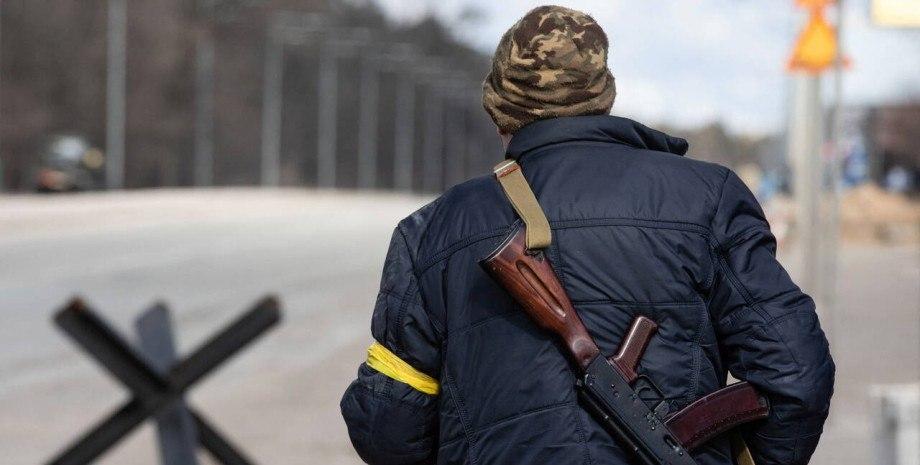 Від початку війни на Київщині видали близько 20 тисяч одиниць зброї
