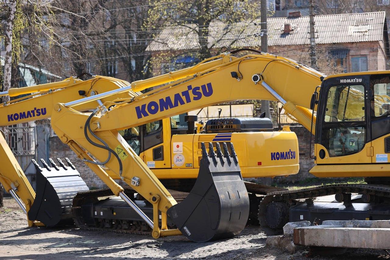Японія передала Ірпеню техніку для пілотного проєкту з переробки будівельних відходів