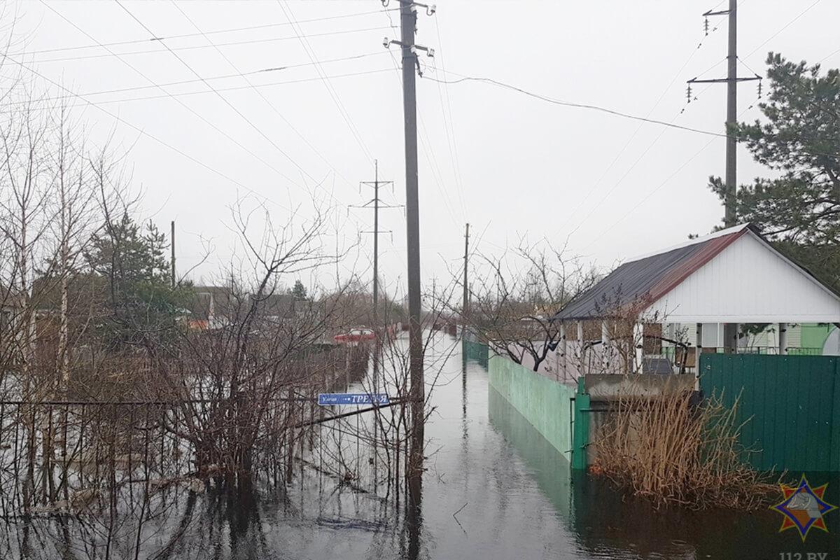 У притоках Дніпра на території Білорусі значно знизився рівень води