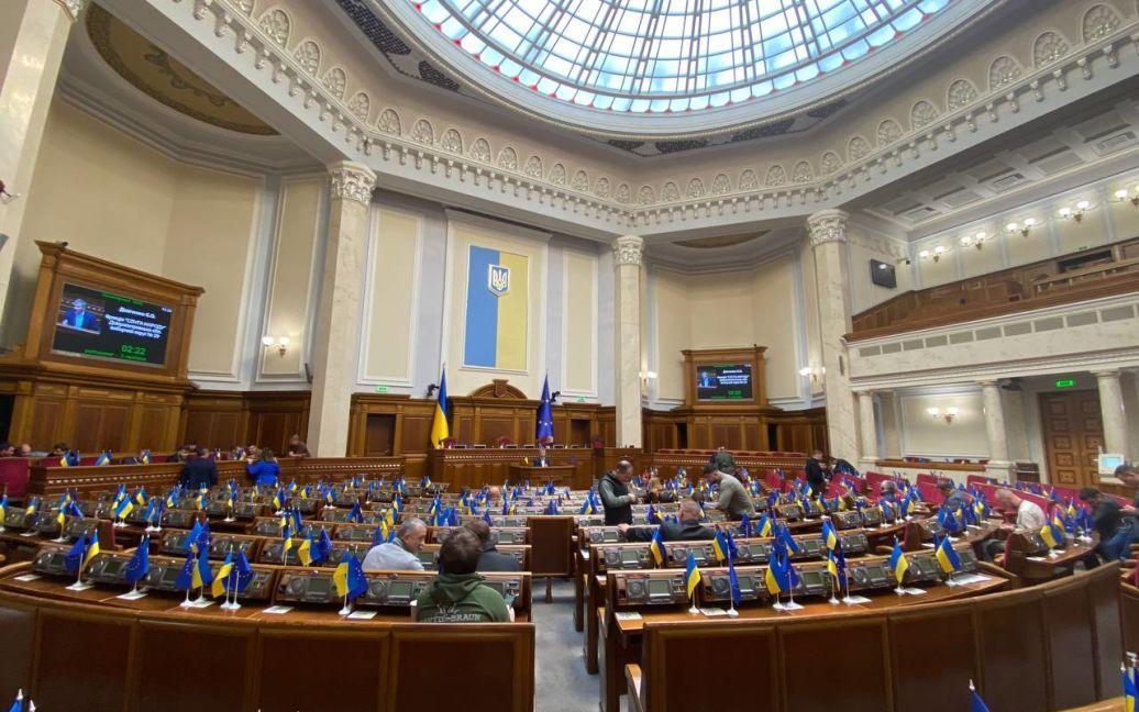 День перемоги в Україні перенесли на 8 травня: Рада проголосувала за рішення