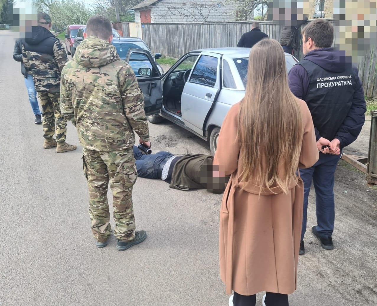Старосту села на Київщині затримали на збуті психотропів