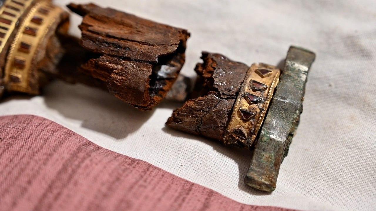 У столичному офісі знайшли скарби на мільйони доларів, викрадені з музеїв окупованого Криму