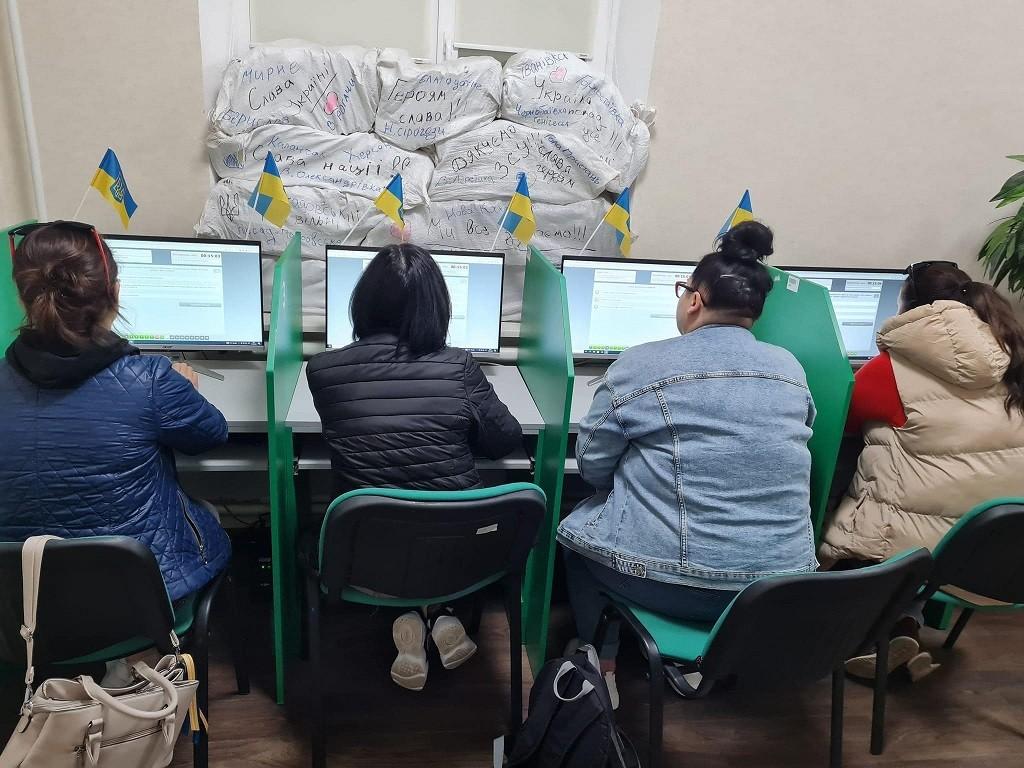 Майбутні водії вже можуть складати теоретичний іспит без навчання в автошколі