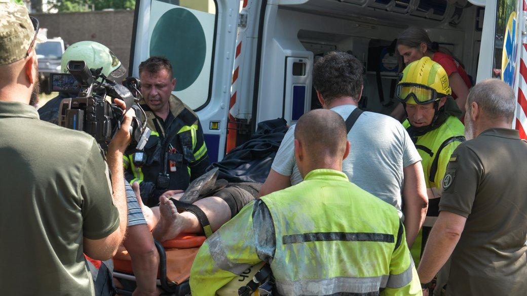 Вибух в столичній багатоповерхівці: лікар розповів про стан постраждалих