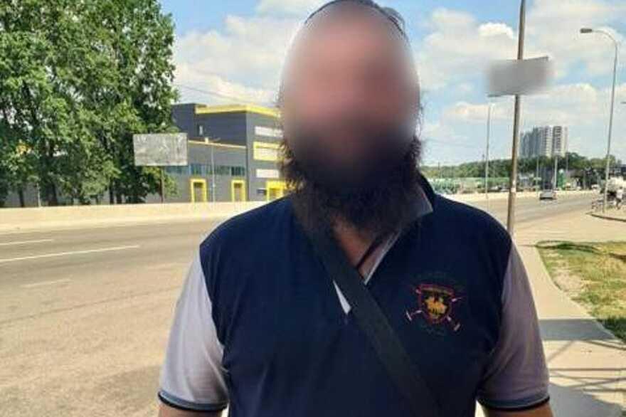 Під Києвом затримали проросійського священника