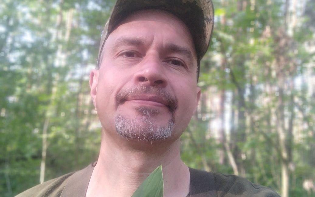 Відомий футбольний коментатор втратив квартиру внаслідок вибуху в Києві