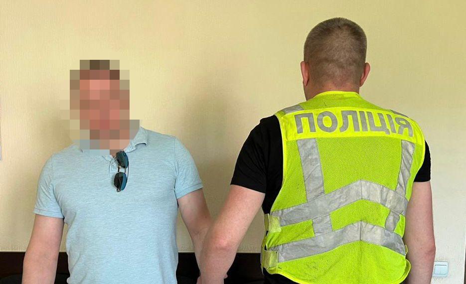 Киянин побив водія евакуатора, бо заважав проїхати