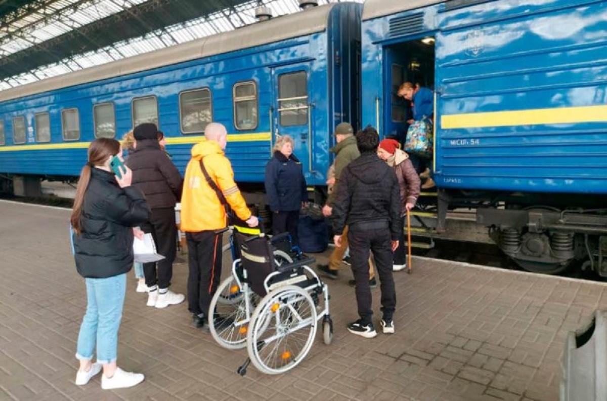 До кінця року на вокзалі Київ-Пасажирський запрацюють ліфти для людей з інвалідністю
