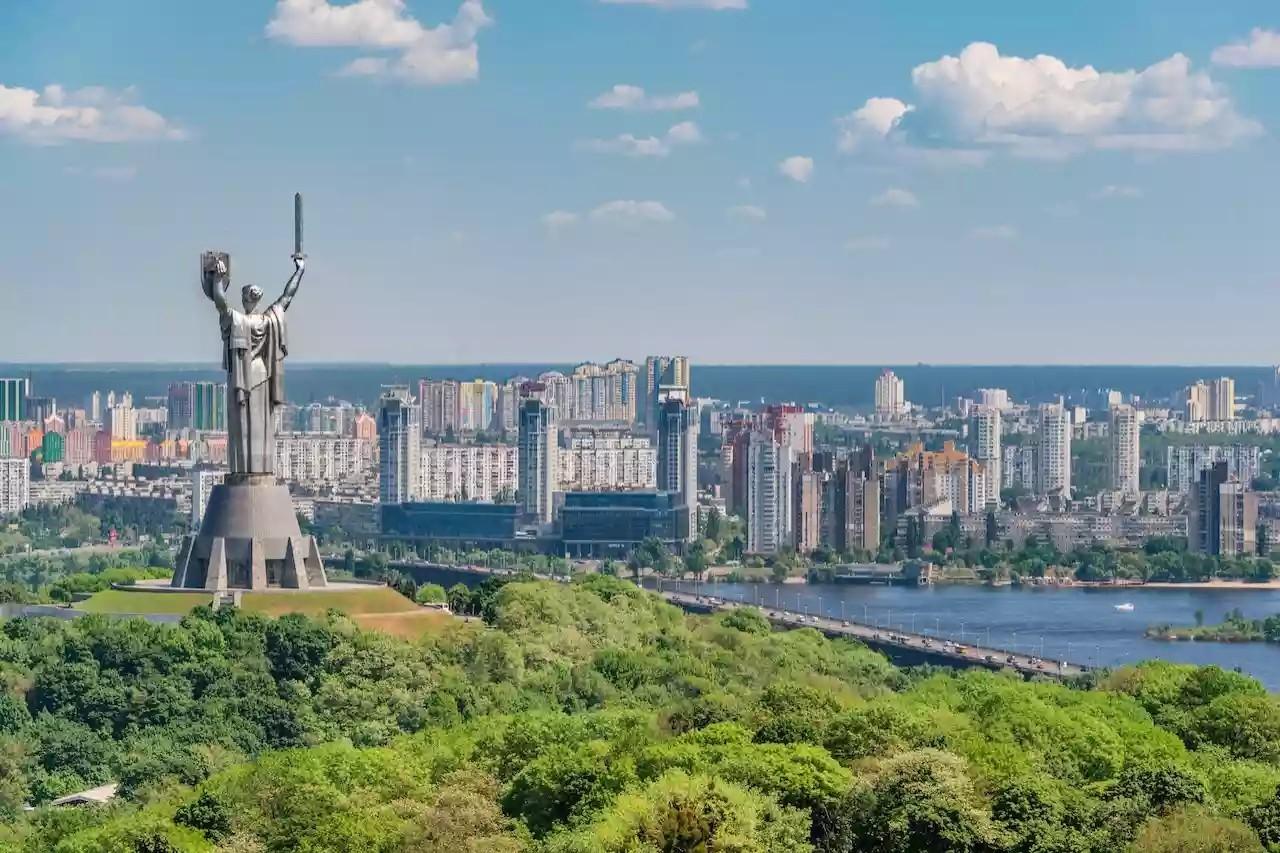 Яке повітря сьогодні у столиці: киянам повідомили про стан забрудненості