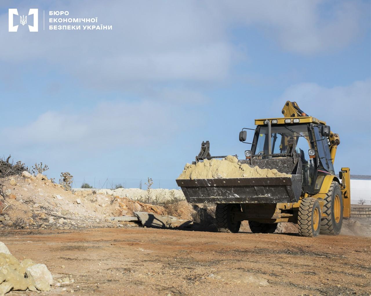 На Київщині повідомили про підозру директору компанії з видобутку піску