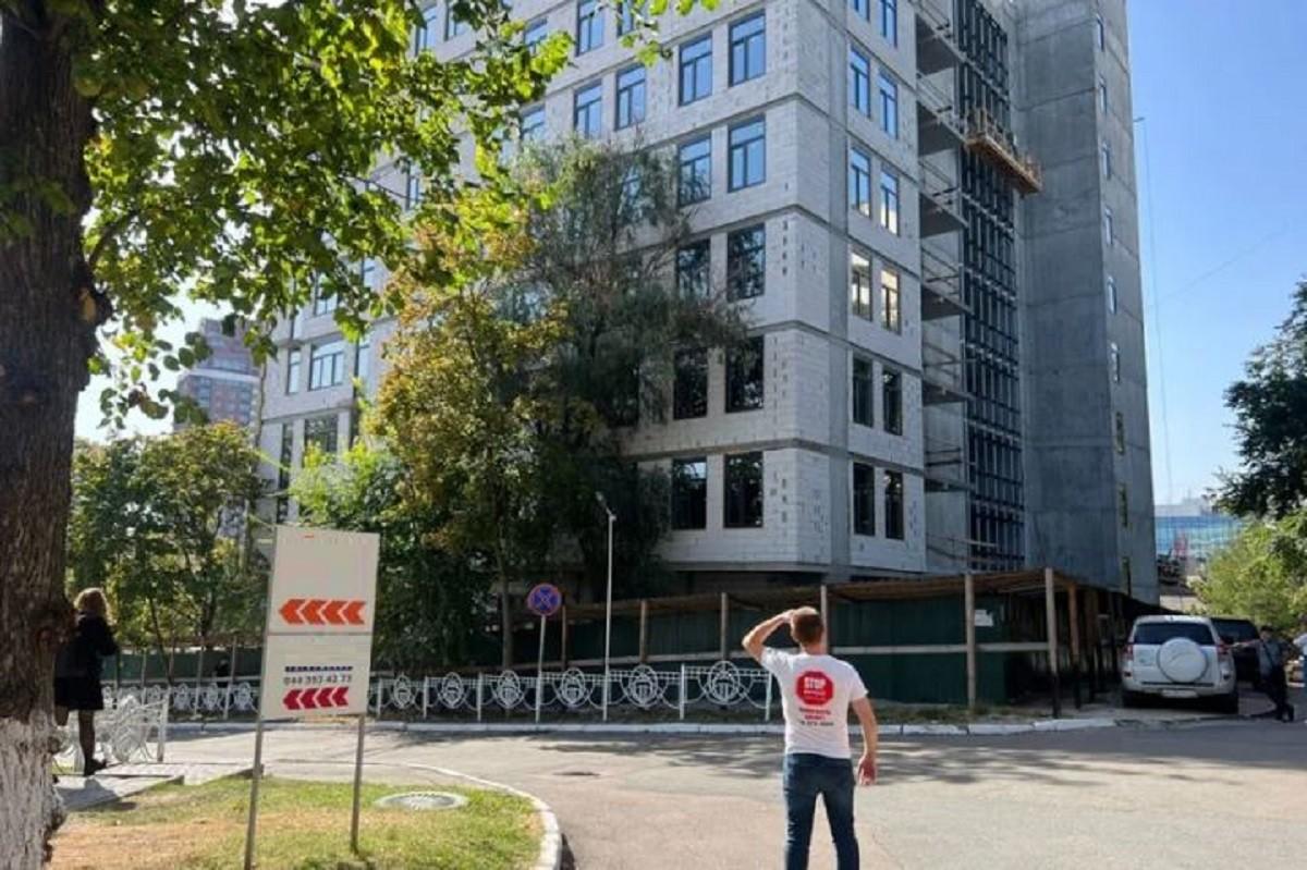 На місці скверу Трипільської культури попри заборону Київради виросла висотка