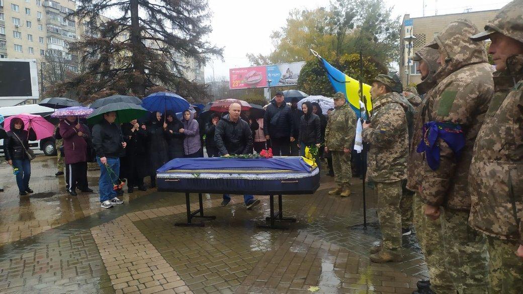 ДТП на блокпосту: на Київщині попрощалися із загиблим військовим