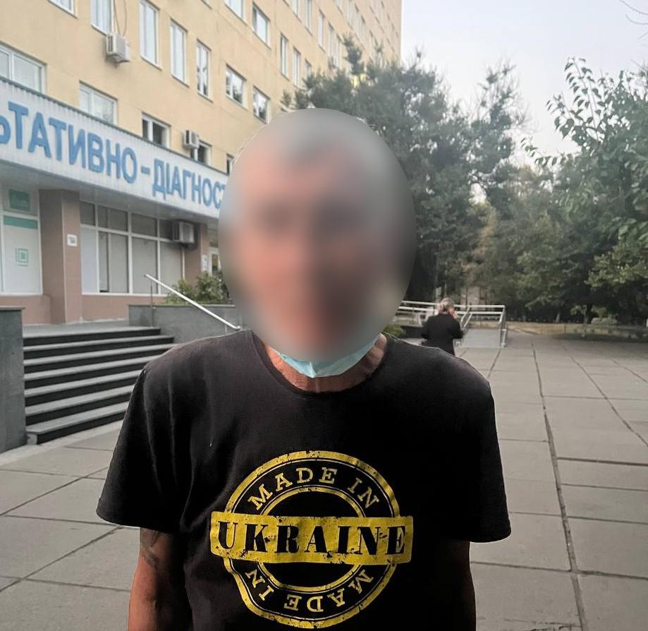 Киянин вдарив сусіда по палаті ножем та втік з лікарні