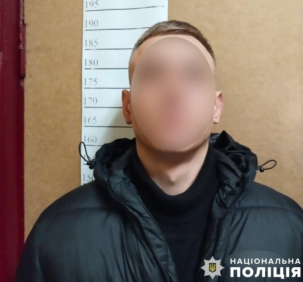У центрі Києва пограбували магазин одягу