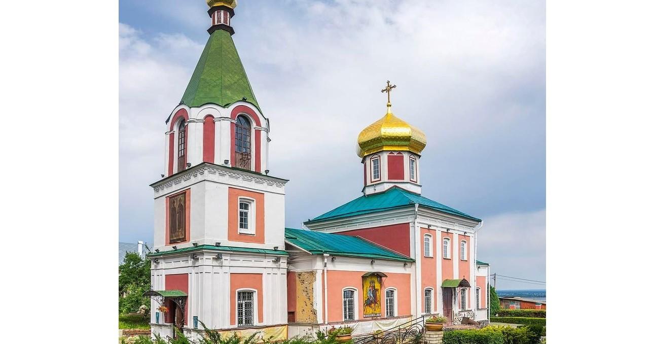 Московський піп “рейдернув” церкву на Київщині, яка перейшла до ПЦУ