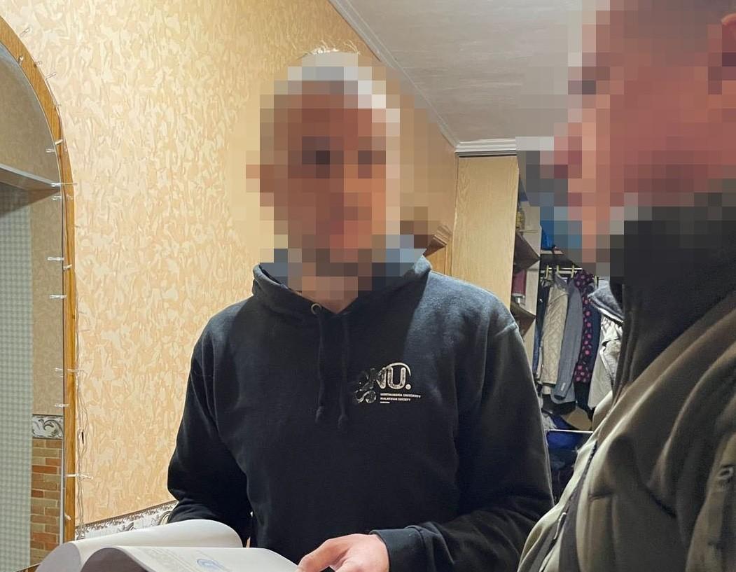 Столичний блогер отримав підозру за заперечення збройної агресії рф і поширення фейків про ЗСУ