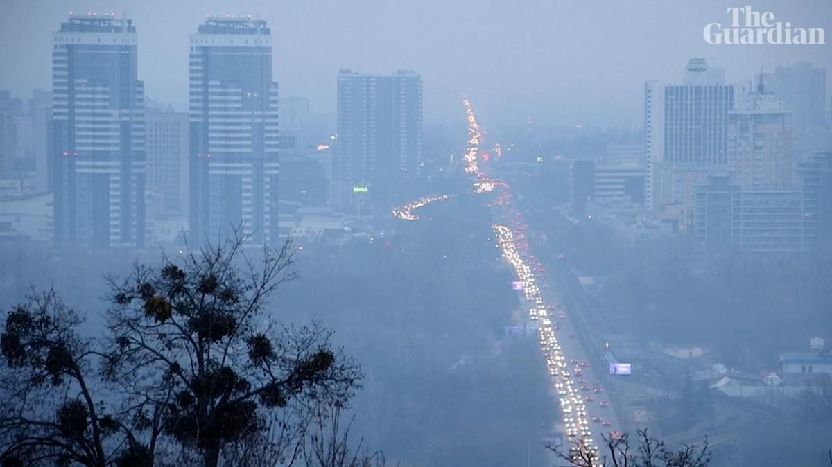 Як подолати затори у Києві через обмеження на мостах: пропозиції транспортного аналітика