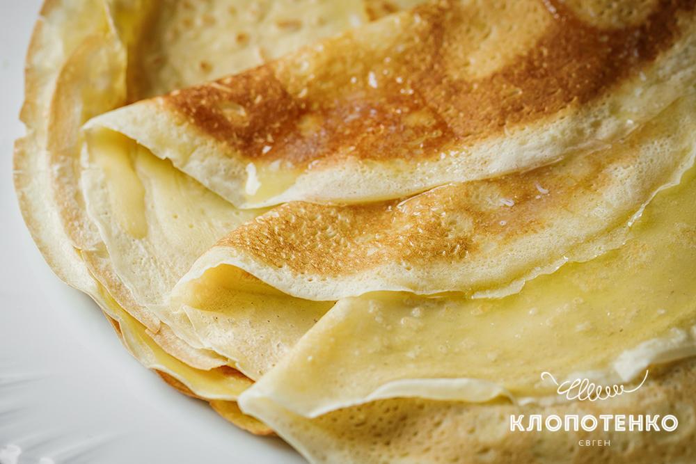 Моргнути не встигнете, як прийде весна, а з нею – Масниця: млинці на воді від Євгена Клопотенка