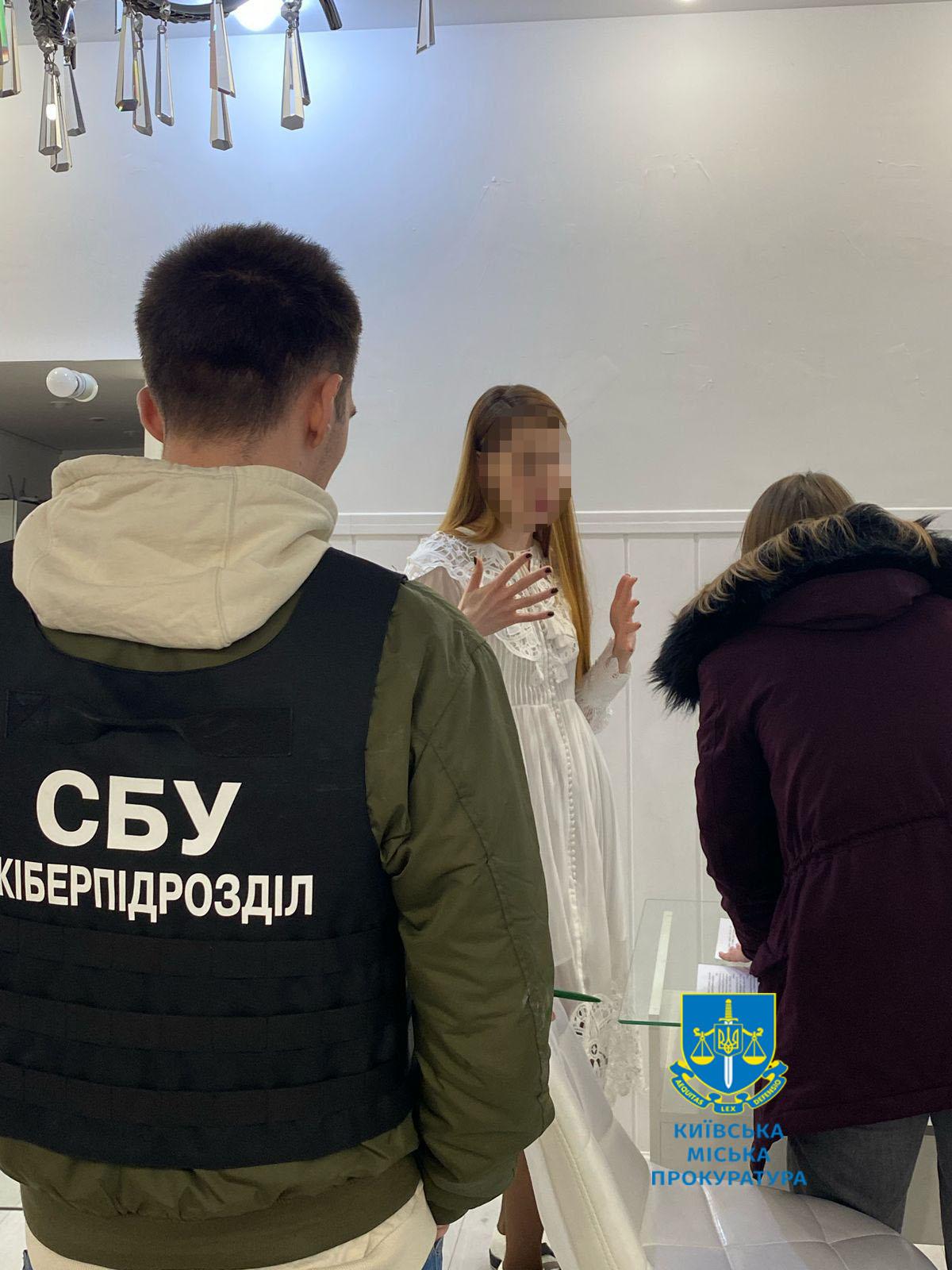 Отримала підозру блогерка з Тік-Току, яка поширювала російські наративи і вимагала компенсацію за нелегке життя в столиці