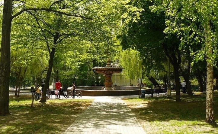 Роки боротьби дають результат: за сквером на Гончара закріплять ділянку, від якої відмовився орендар