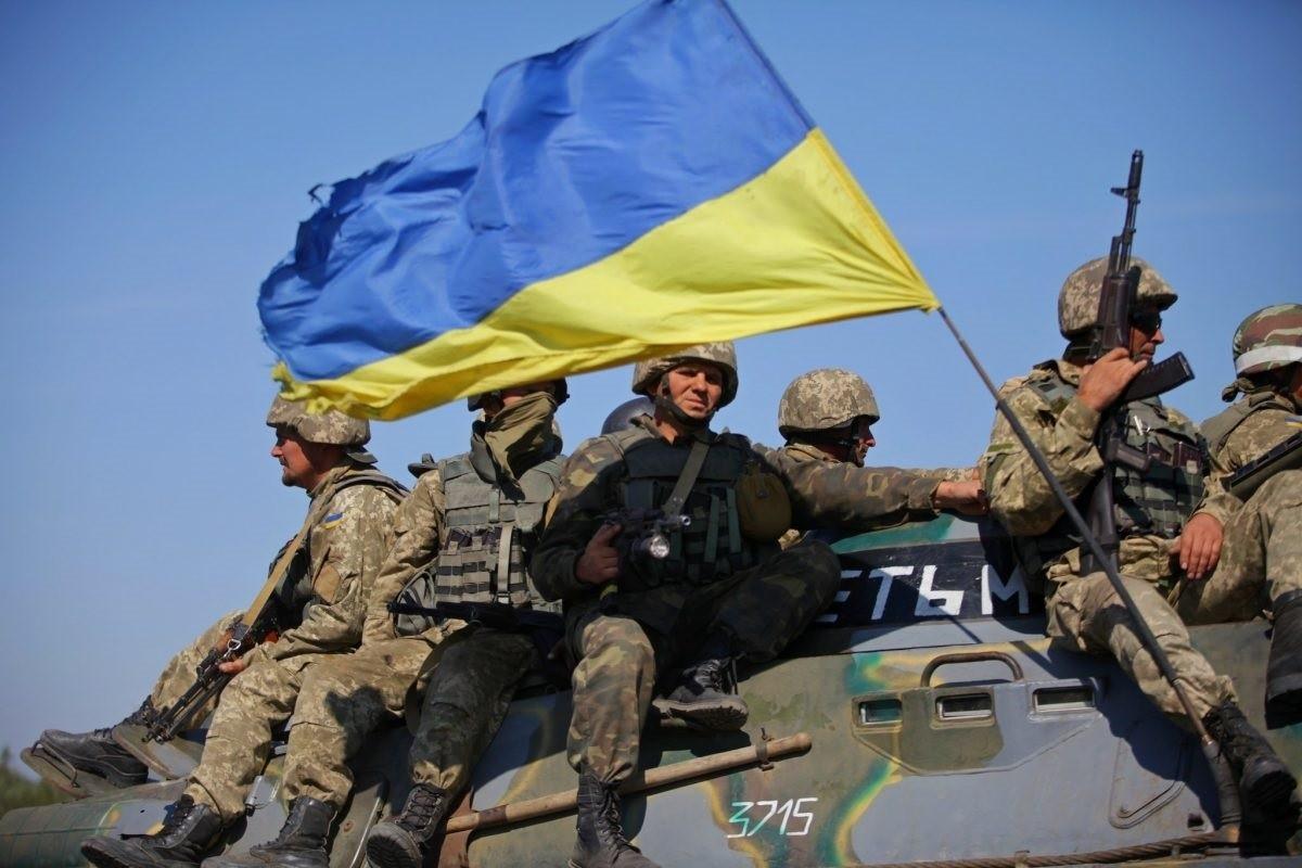 День українського добровольця: 5 історій тих, хто вирішив, що не можуть інакше коли ворог прийшов на їхню землю