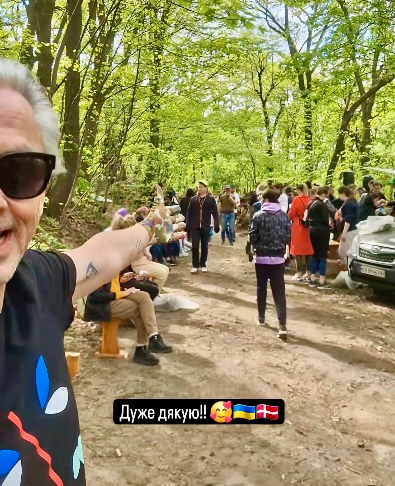 Кияни розчистили територію для першого в Україні саду для ментальної реабілітації воїнів 