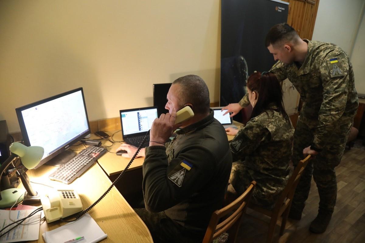 “Миті, що рятують життя”: військовий розкрив таємниці, як у Києві передають сигнал «Повітряної тривоги»