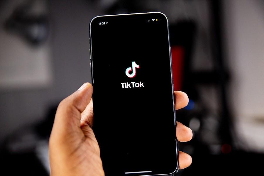 TikTok блокуватиме в Україні канали з російською дезінформацією