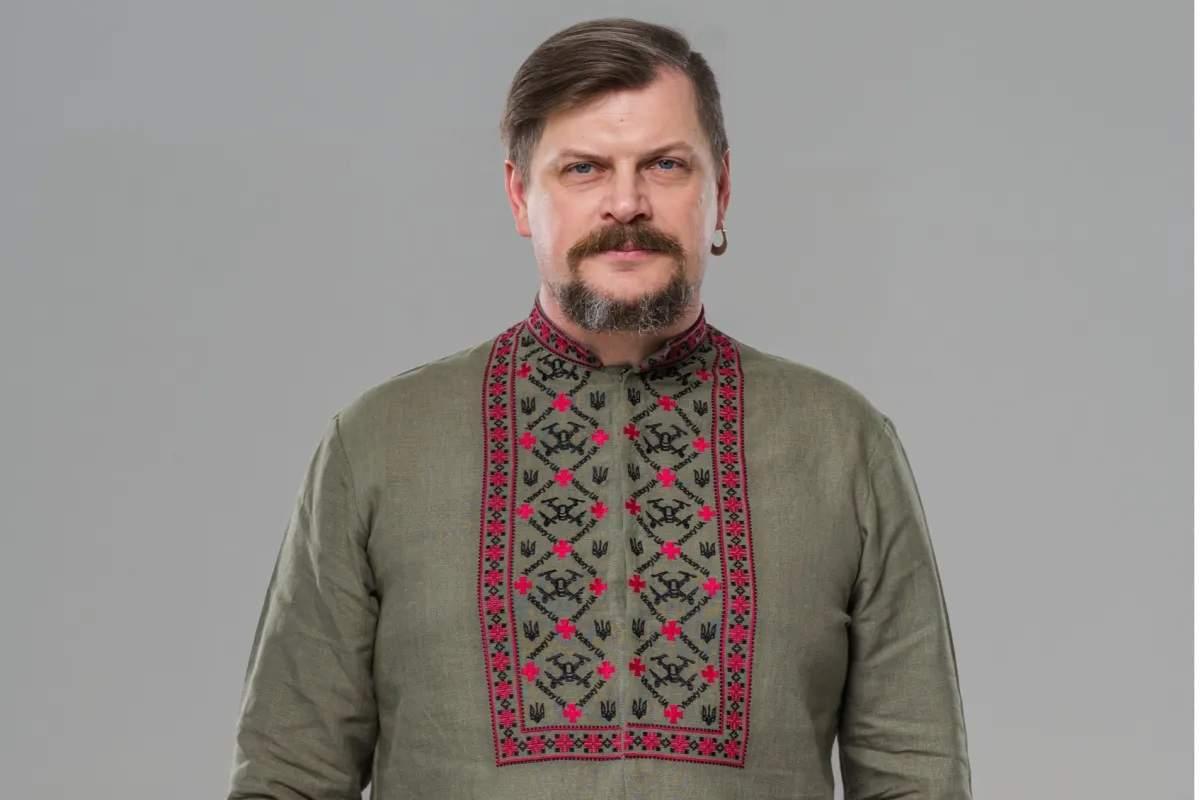 Вишиванки з дронами “Бойові дронівки” допомагають збирати допомогу для ЗСУ