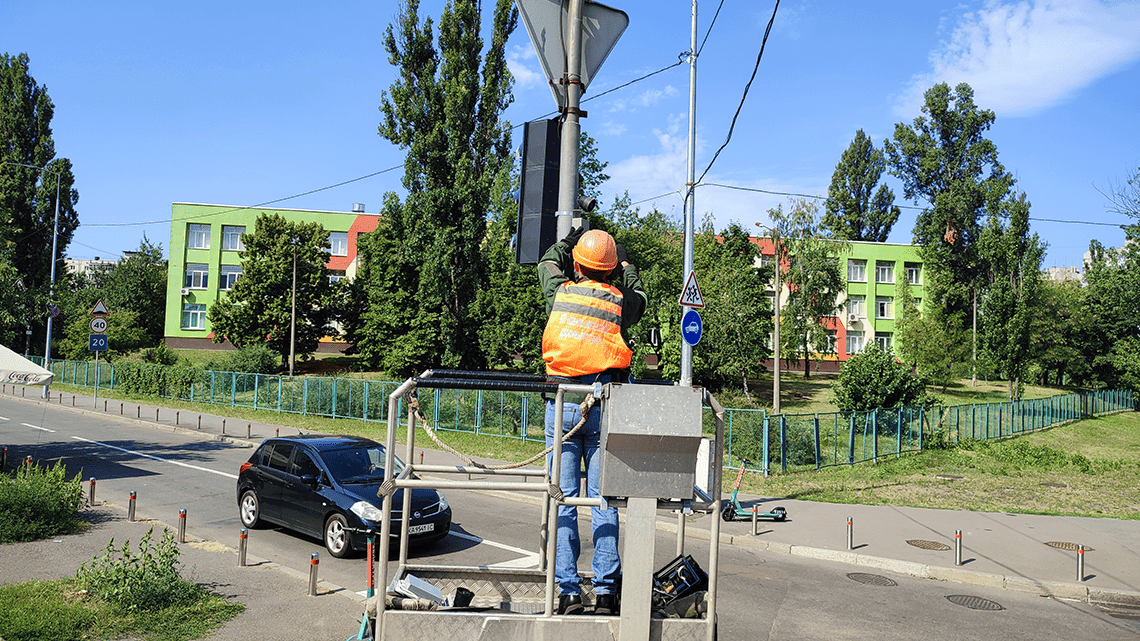 У столиці облаштують пристроями звукового супроводу понад 60 світлофорів