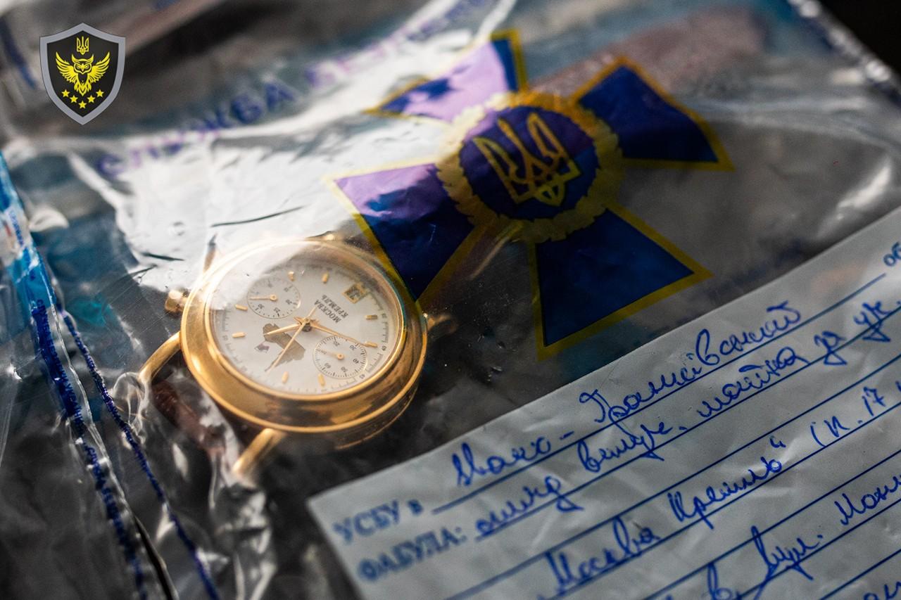 “Patek Philippe”, “Dolce & Gabbana” та ще 18 годинників Медведчука завтра “підуть з молотка”