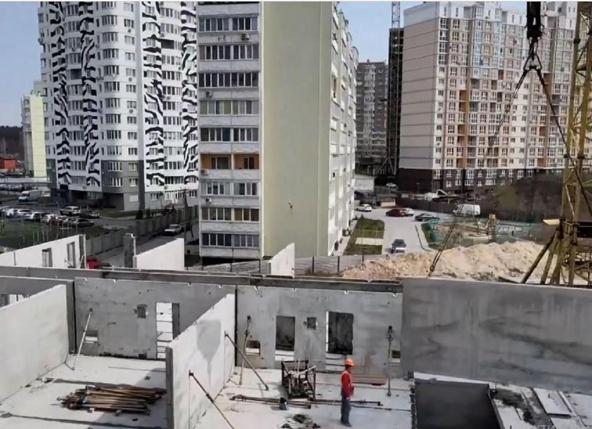 Новобуди на Чоколівці, здані ще у 2010 році, можуть замерзнути взимку через відсутність електрики