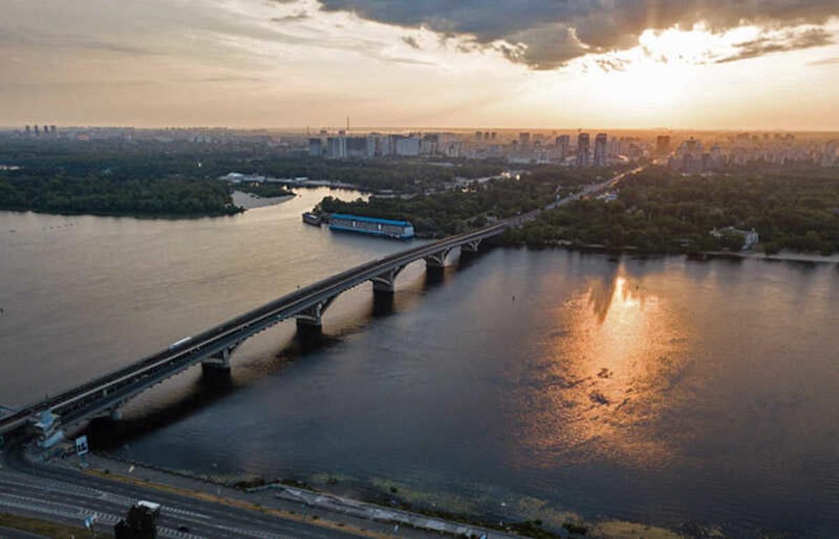 Міст Метро: від протиаварійних робіт до повної реставрації