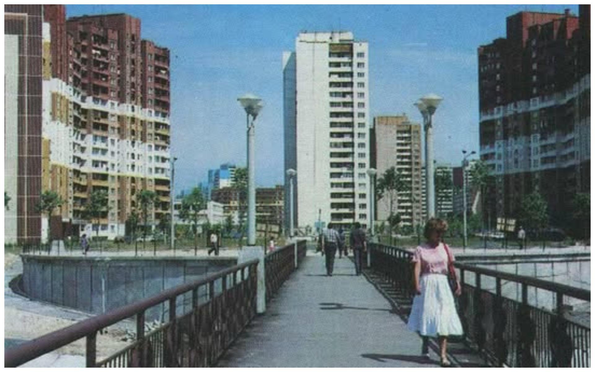У соцмережі люди обговорюють архівні фото Троєщини 80-х років