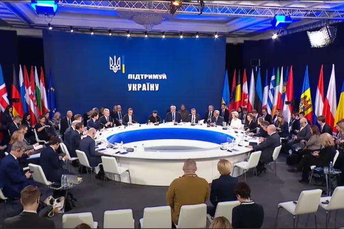 Світові лідери передадуть Україні нову військову та фінансову допомогу та посилять санкції проти Росії