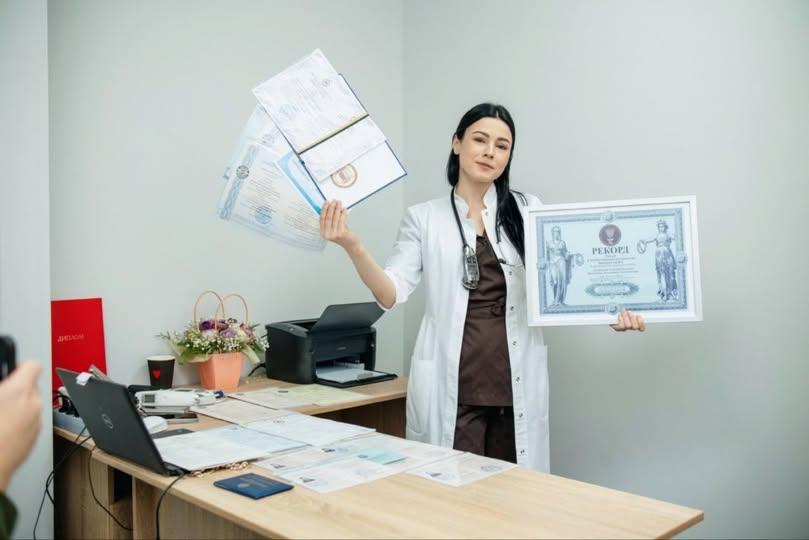 Київська лікарка з Інституту раку стала рекордсменкою за кількістю вищих медичних освіт